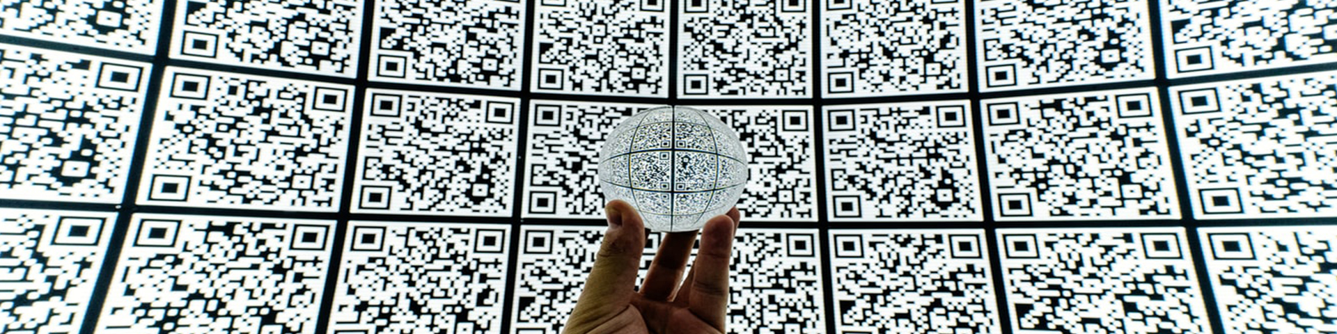 Оплата «лицом» и QR-коды на билбордах: какие IT-новшества уже активно применяются в бизнесе